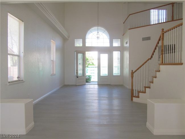 9795 La Cienega St, House other with 5 bedrooms, 3 bathrooms and null parking in Las Vegas NV | Image 7