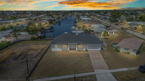 4213 Gardner Dr, PORT CHARLOTTE, FL, 33952-9754 | Card Image