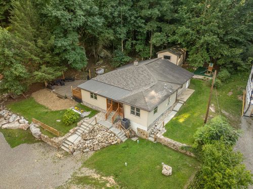 1571 Darlington Road, Ligonier, PA, 15658 | Card Image