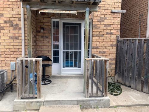 101 San Gabriele Place, North York, ON, M9L3A5 | Card Image