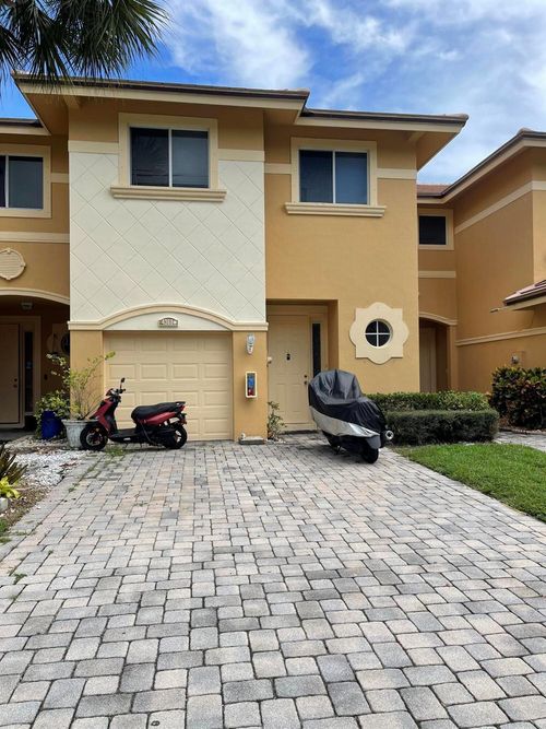 4360-4360 Berkshire Wharf Dr, Lake Worth, FL, 33461-4990 | Card Image
