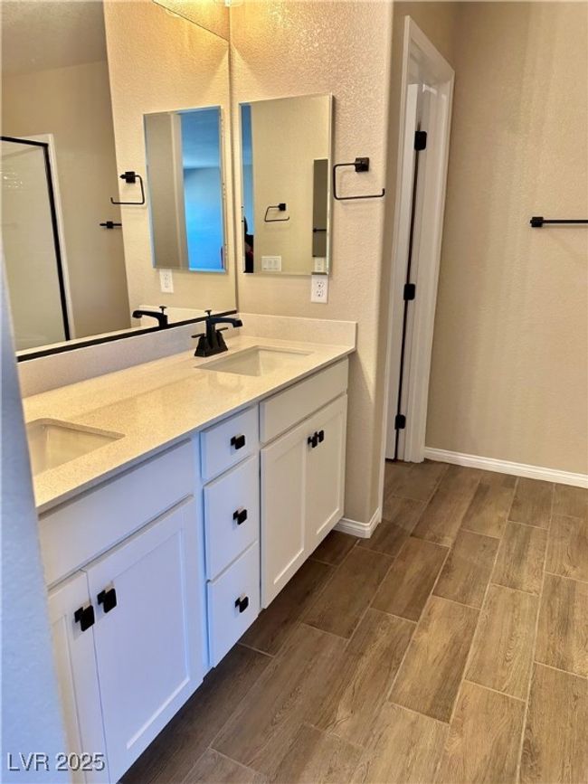 5075 Serene Skies St, House other with 3 bedrooms, 3 bathrooms and null parking in Las Vegas NV | Image 5