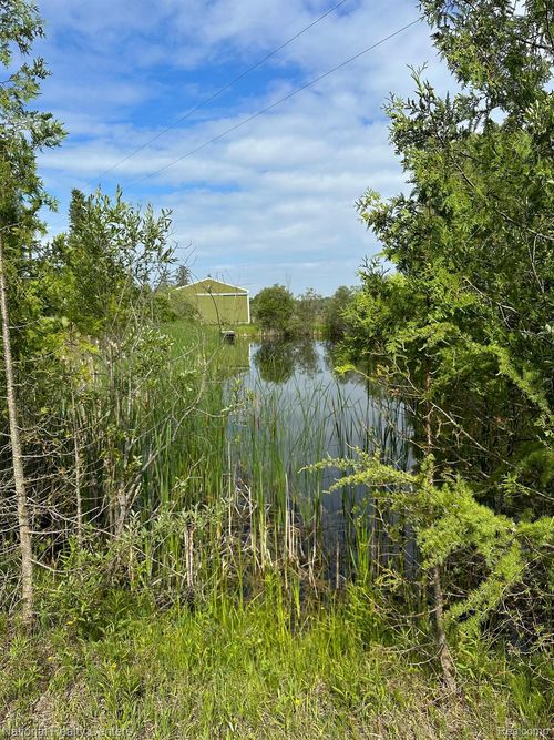 1330 E Hubert Rd, Spruce, MI, 48762 | Card Image