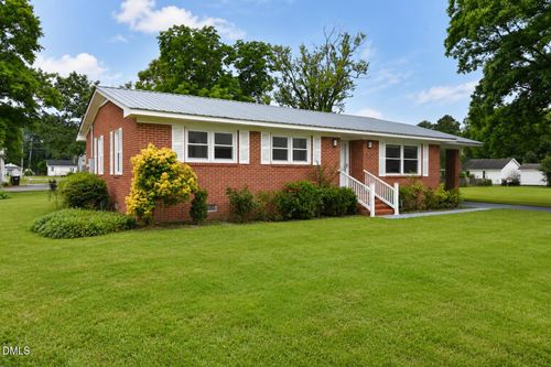 414 E Bostic St, Beulaville, NC, 28518-0076 | Card Image