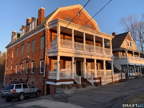 98 Main St, East Windsor, CT, 06088-9651 | Card Image