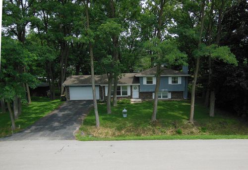 29W324 Grove Ave, West Chicago, IL, 60185-2160 | Card Image