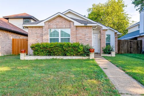 2113 Norcross Dr, Mesquite, TX, 75149-8637 | Card Image
