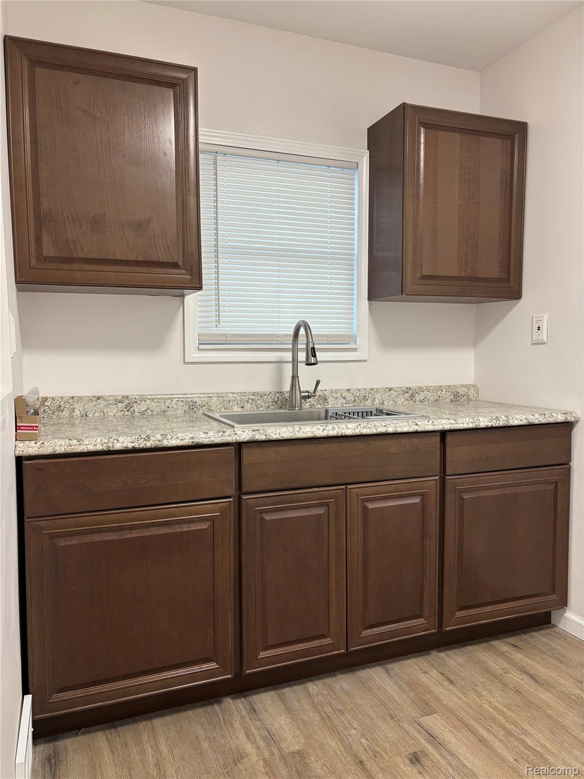 Residential Lease in Flint 5