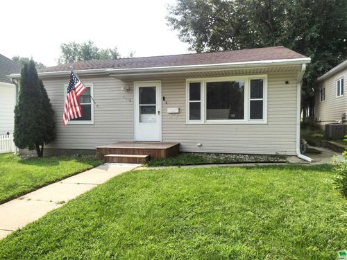 3116 4th Ave, Sioux City, IA, 51106-2301 | Card Image