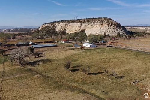 30 N 400 E, Boulder, UT, 84716-7734 | Card Image