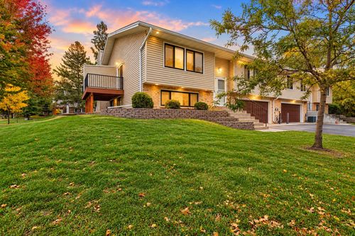 866 94th Ave Ne, Blaine, MN, 55434-2423 | Card Image