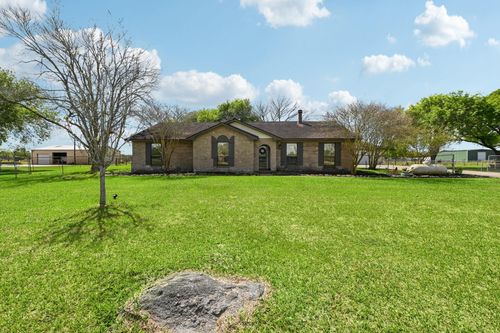 13917 Country Side St, Santa Fe, TX, 77517-3701 | Card Image