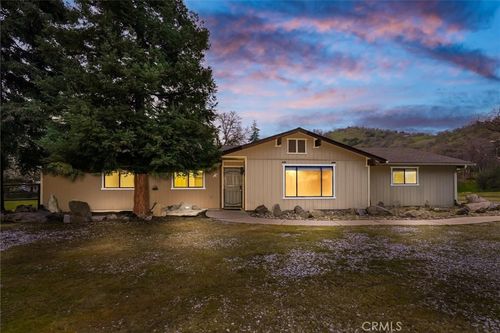 33110 Mill Creek Way, Coarsegold, CA, 93614-9069 | Card Image