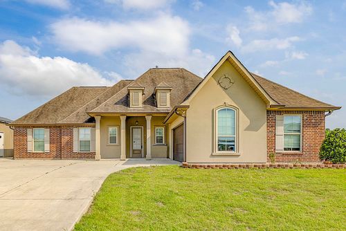 455 Kleinpeter Dr, Thibodaux, LA, 70301-6840 | Card Image