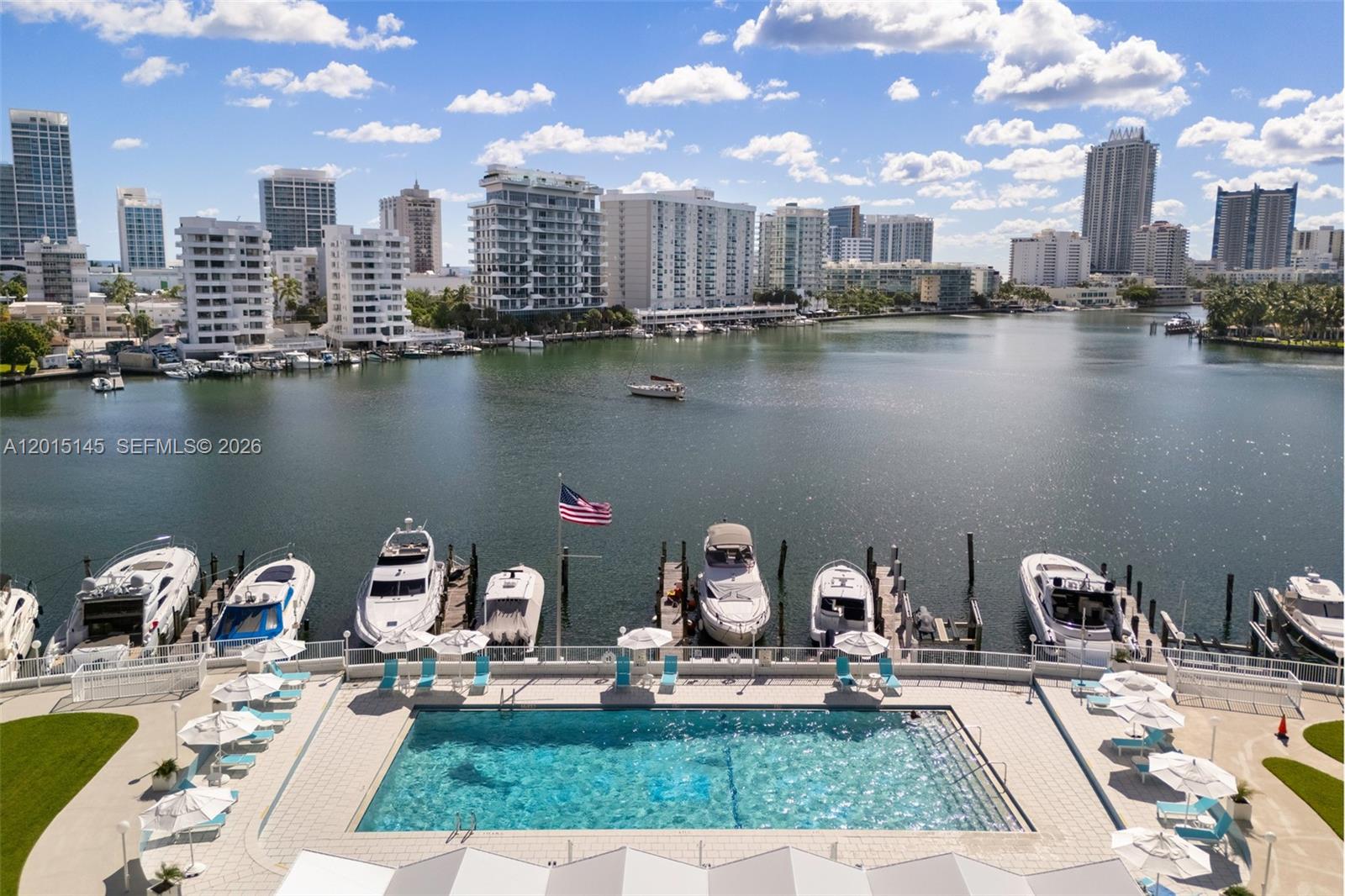 900 Bay Dr, Miami Beach, FL 33141
