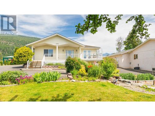 1506 1 Ave Nw, Creston, BC, V0B1G6 | Card Image