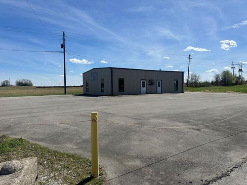 1863 E 9th St, Hopkinsville, KY, 42240-4476 | Card Image