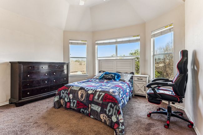 Upstairs Secondary Bedroom | Image 28