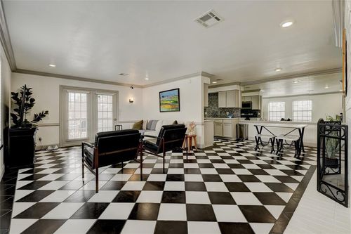 259-4400 Hemingway Drive, Oklahoma City, OK, 73118 | Card Image