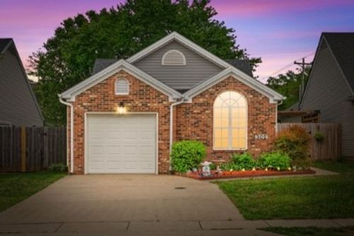 302 Northwind Dr, Hopkinsville, KY, 42240 | Card Image