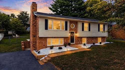 114 Mill Stone Dr, VERONA, VA, 24482-2545 | Card Image