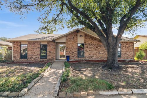 5032 Pemberton Ln, The Colony, TX, 75056-2005 | Card Image