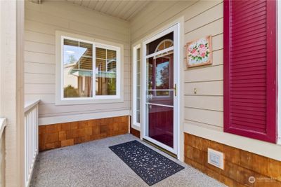 Covered porch entry | Image 2