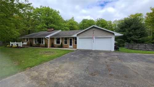 10973 Route 19 N, Waterford, PA, 16441-5107 | Card Image