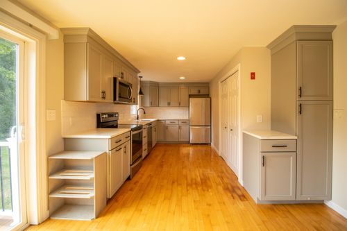 12 Sanderson Rd, Greenland, NH, 03840-2417 | Card Image