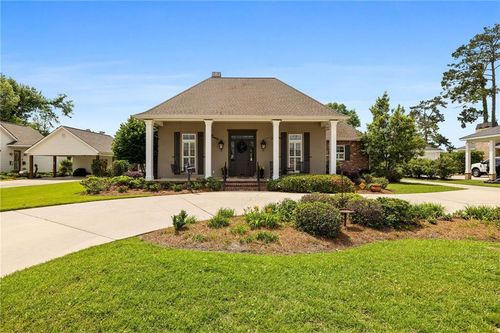 609 W Dakota St, Hammond, LA, 70401-2411 | Card Image
