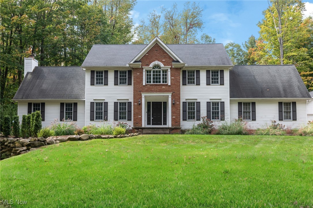 Jennifer Ln, Chagrin Falls, OH 44023