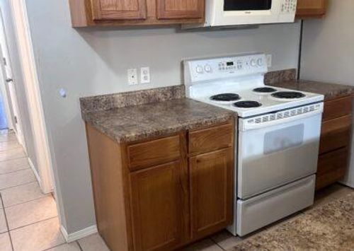 2515 W Oklahoma Ave, Guthrie, OK, 73044-6315 | Card Image