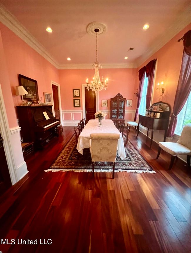 Formal Dining | Image 81
