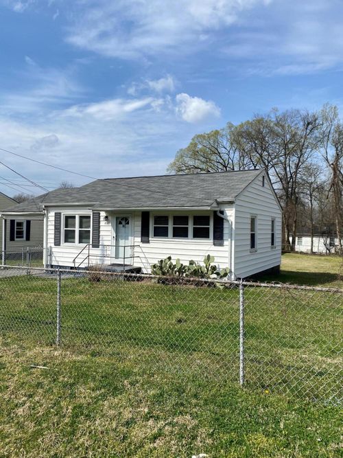 807 Richmond Ave, Rossville, GA, 30741-1936 | Card Image