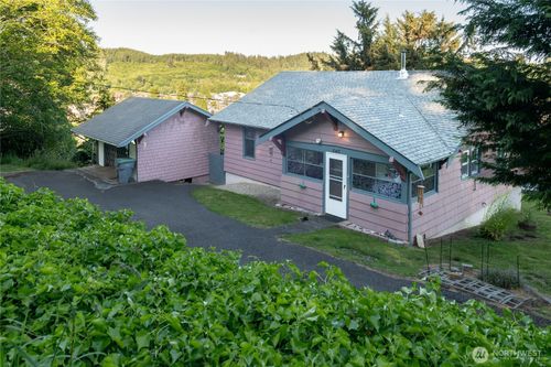 540 View Ct, Hoquiam, WA, 98550-1440 | Card Image