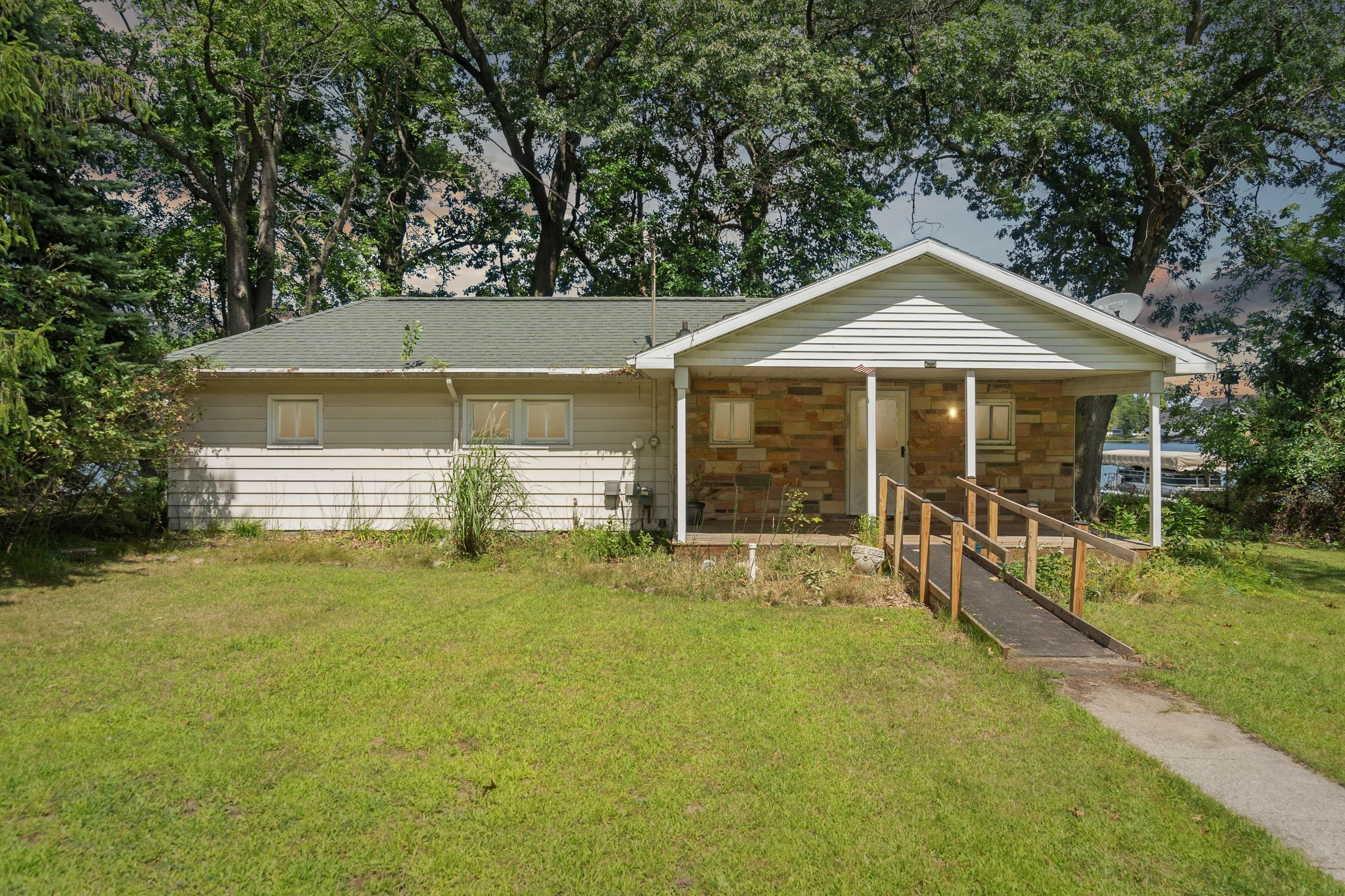 Grove Park Rd, Fenton, MI 48430