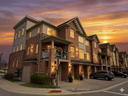 2742 William Jackson Drive, Pickering, ON, L1X0E6 | Card Image