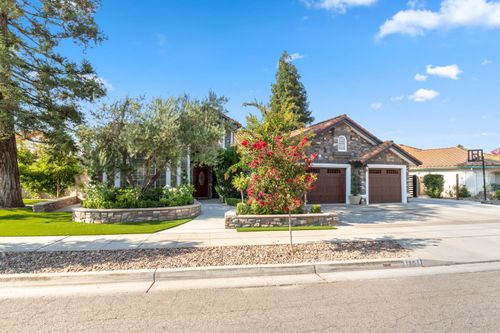 3180 Tragon St, Madera, CA, 93637 | Card Image