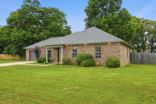 2030 Edith Cir, Conway, AR, 72032-5000 | Card Image