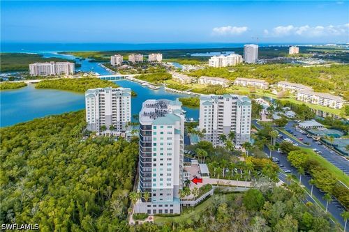 504-425 Cove Tower Dr, NAPLES, FL, 34110-6504 | Card Image