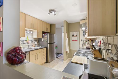 302-4728 Uplands Dr, Nanaimo, BC, V9T4S9 | Card Image
