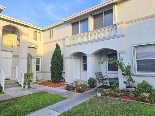 2-870 Ne 212th Ter, Miami, FL, 33179-1371 | Card Image