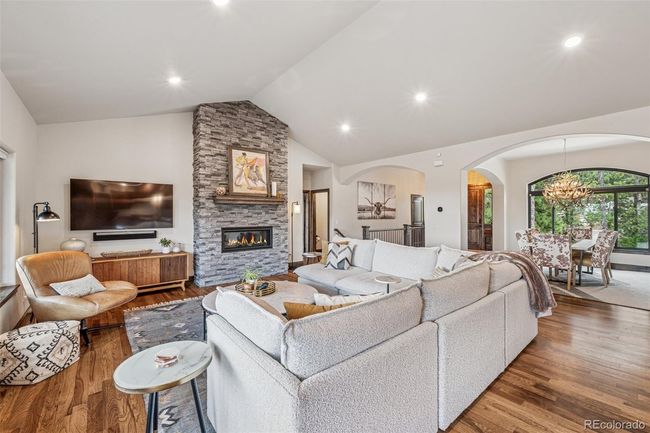 Great Room - Open concept | Image 13