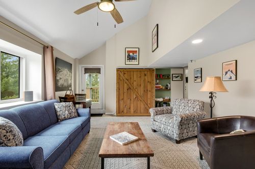 2e1-137 E Mountain Rd, Killington, VT, 05751-9615 | Card Image