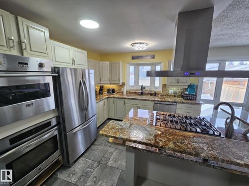 8512 131 Ave Nw, Edmonton, AB, T5E0W2 | Card Image