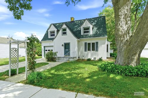 105 E Main St, Yorkville, IL, 60560-1302 | Card Image