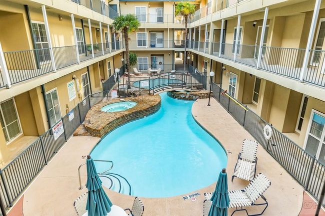 APT-221 - 921 Marine Dr, House other with 2 bedrooms, 2 bathrooms and 1 parking in Galveston TX | Image 18