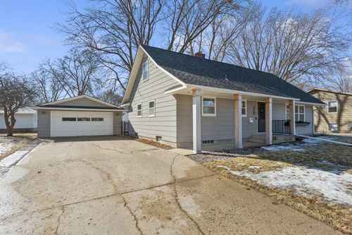 1201 13th Avenue Sw, Willmar, MN, 56201 | Card Image