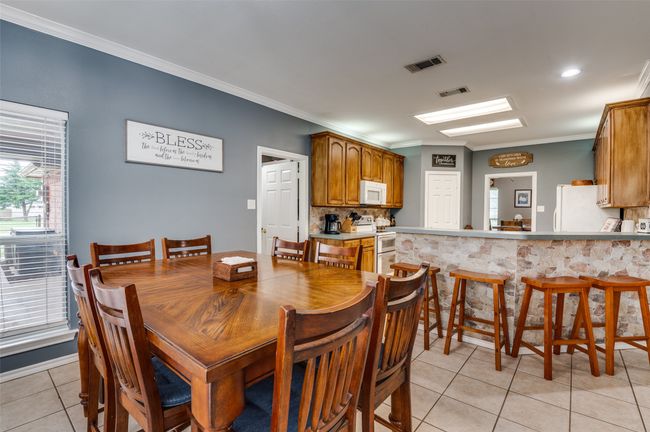 4811 Jakes Way, House other with 3 bedrooms, 2 bathrooms and null parking in Midlothian TX | Image 9