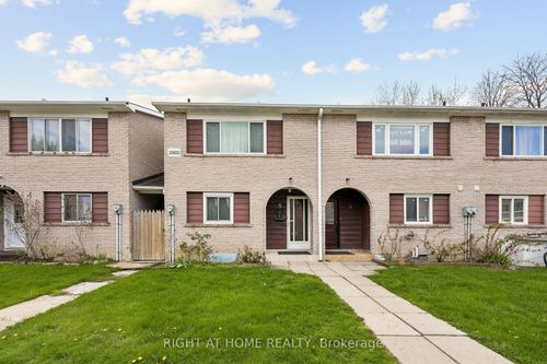 5-2002 Martin Grove Road, Etobicoke, ON, M9V4A3 | Card Image